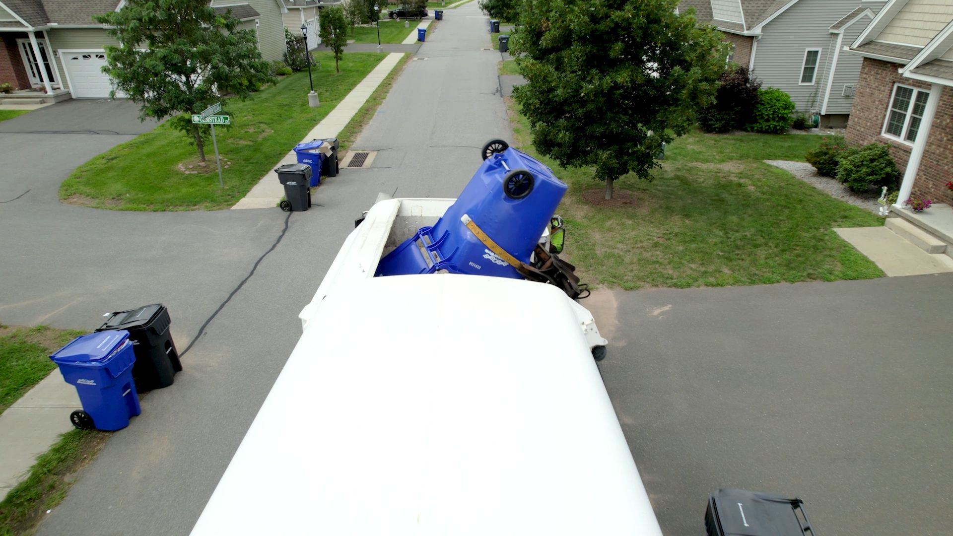 Trash & Recycling Pickup in Kent CT | All American Waste